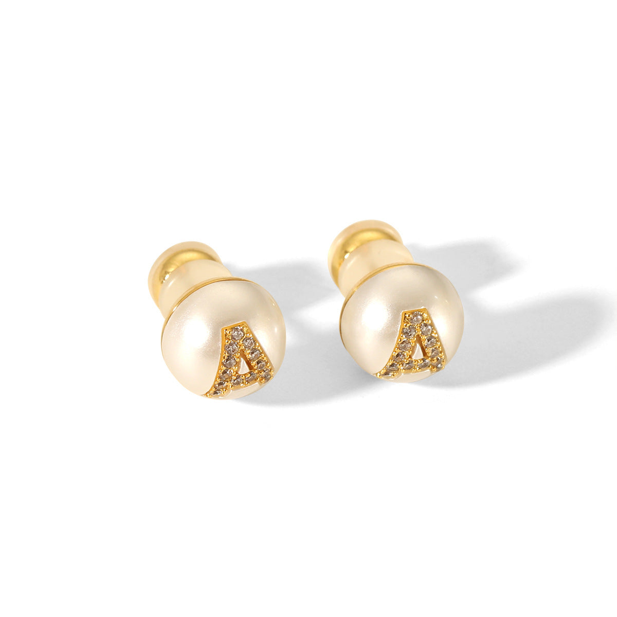 18K gold stainless steel letter studded pearl earrings with feminine charm and versatile titanium steel earrings