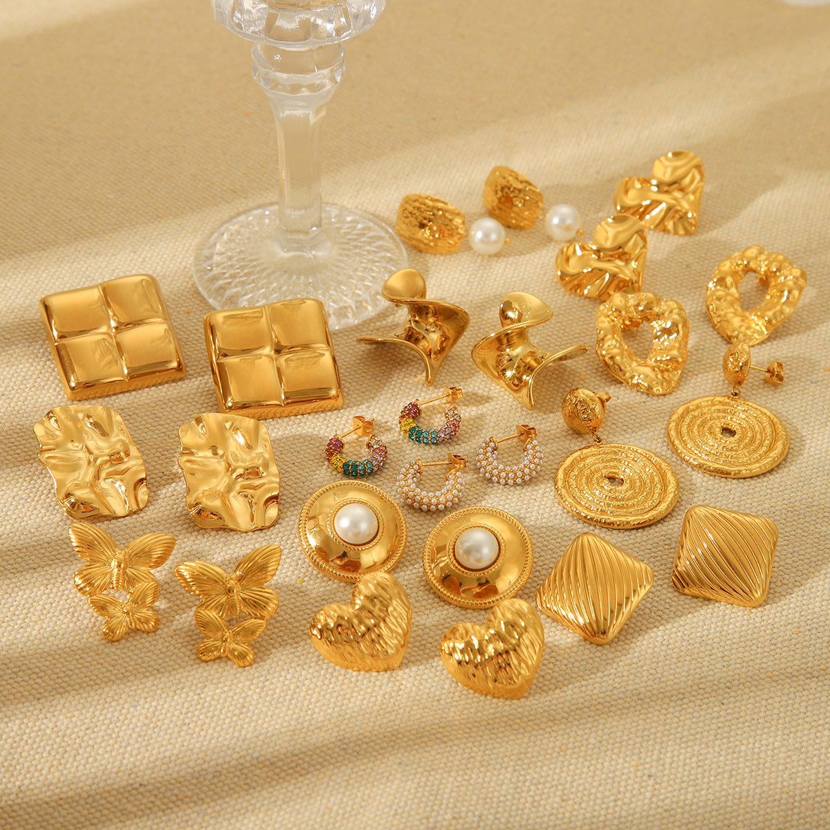 Ins Wind Punch Texture Titanium Steel Earrings 18K Gold Stainless Steel Geometric Love Butterfly Inlaid Diamond Earrings