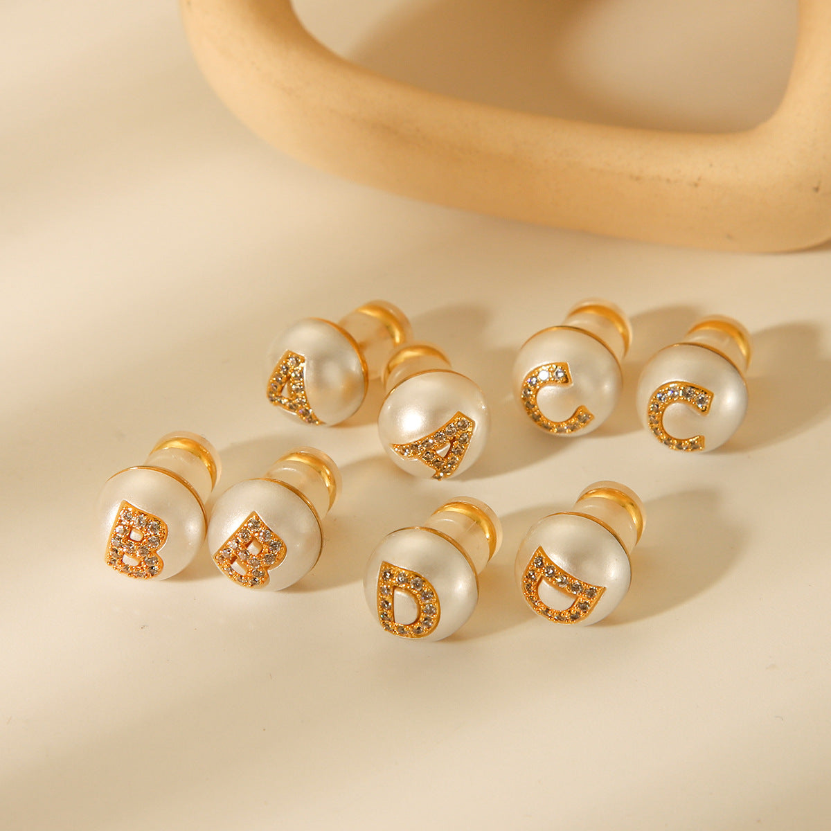 18K gold stainless steel letter studded pearl earrings with feminine charm and versatile titanium steel earrings