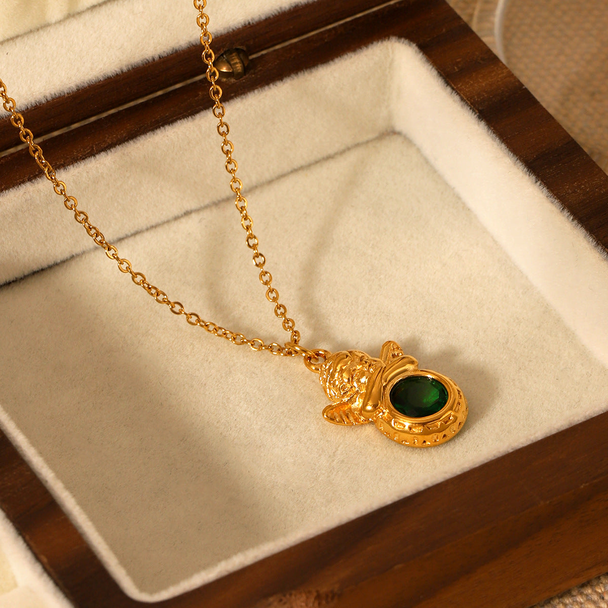 18K Gold Stainless Steel Angel Zircon Necklace, Ins-style Niche Design, Titanium Steel Necklace, High-end Clavicle Chain