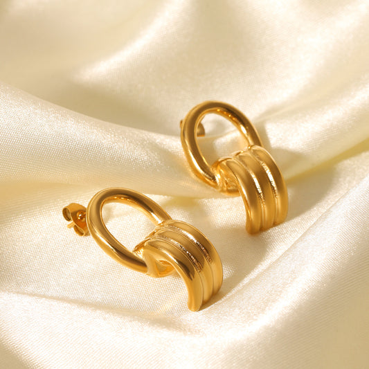 Elegant 18K Gold Stainless Steel Geometric Hollow-out Earrings, Temperament Ear Studs