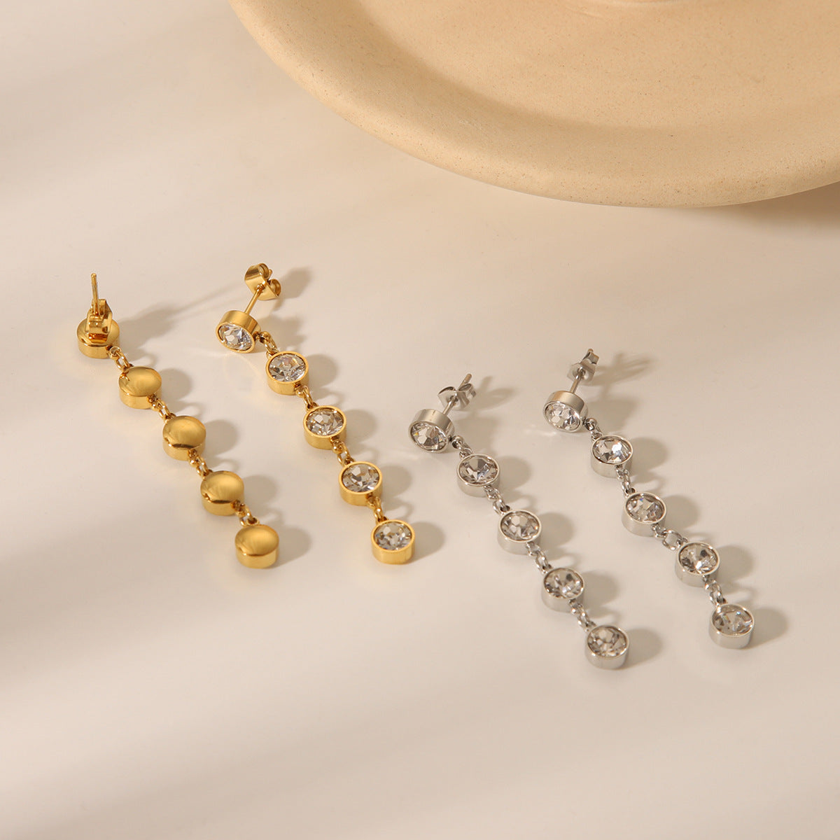 18K Gold Stainless Steel Earrings with A Stylish and Personalized Design, Featuring Tassels and Round Diamond Studded Earrings