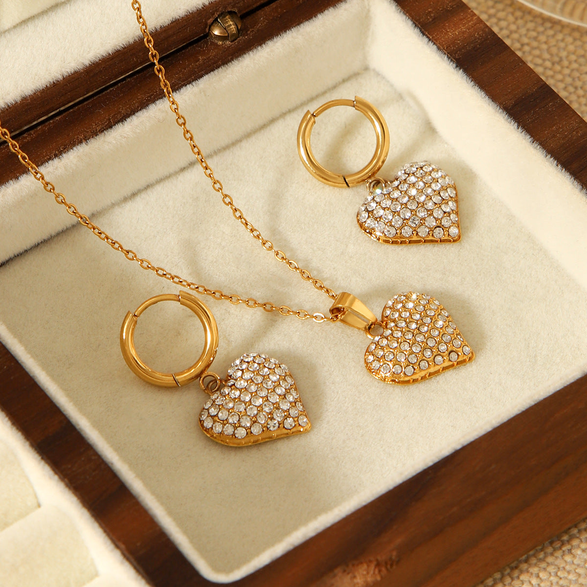 Stainless Steel Earrings, Heart-shaped Diamond Earrings, Light Luxury High-end Heart-shaped Pendant Necklace, Titanium Steel Jewelry