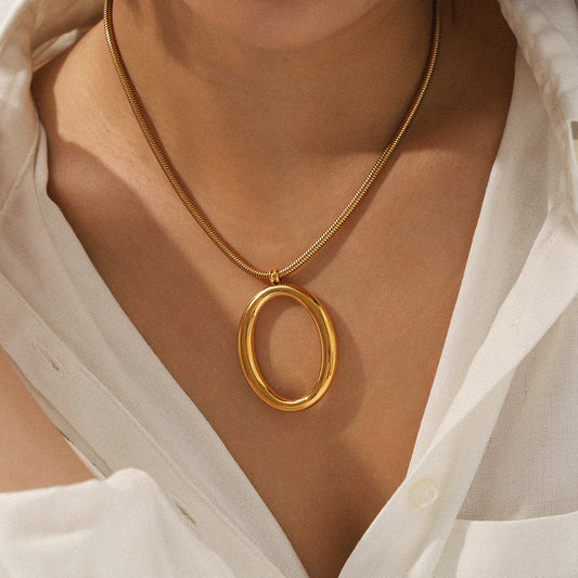 Personalized Light Luxury Snake Bone Chain Hollow Oval Pendant Stainless Steel Necklace Simple and High-end Collar Chain Necklace