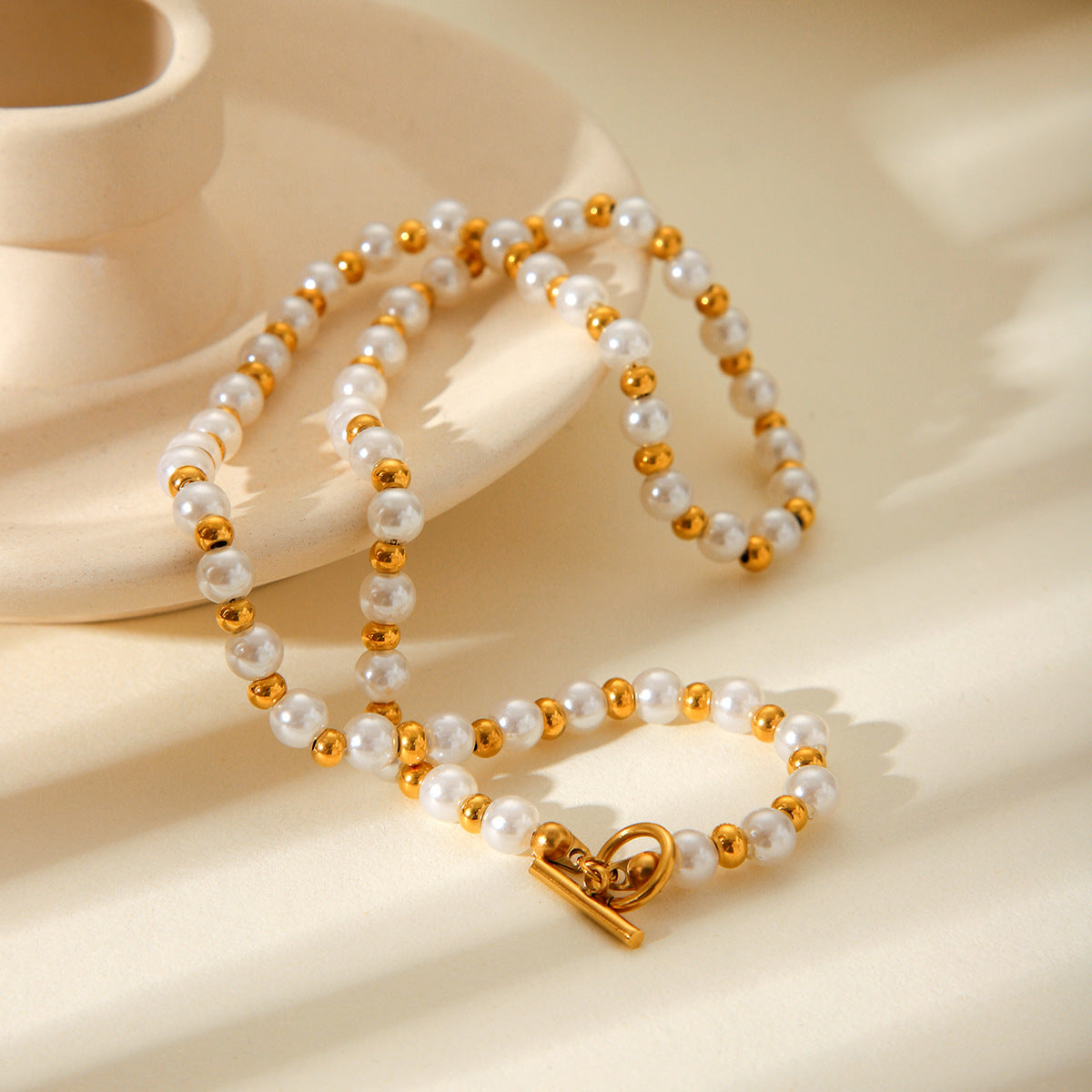 Fashionable light luxury stainless steel beaded necklace pearl necklace female ins style versatile clavicle chain