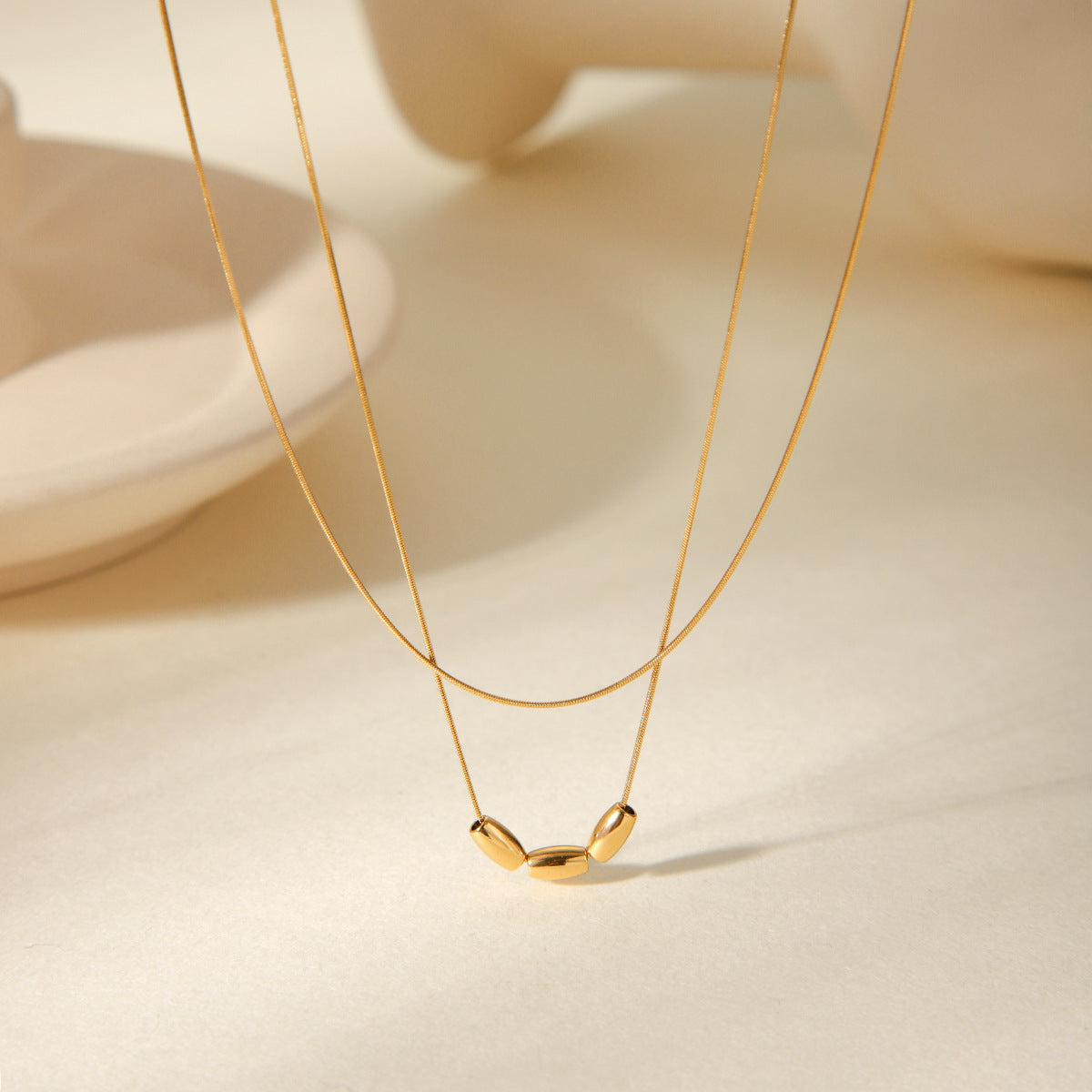 Simple 18k gold double-layer stackable necklace for women, stainless steel, cool style, beaded snake bone chain, does not fade