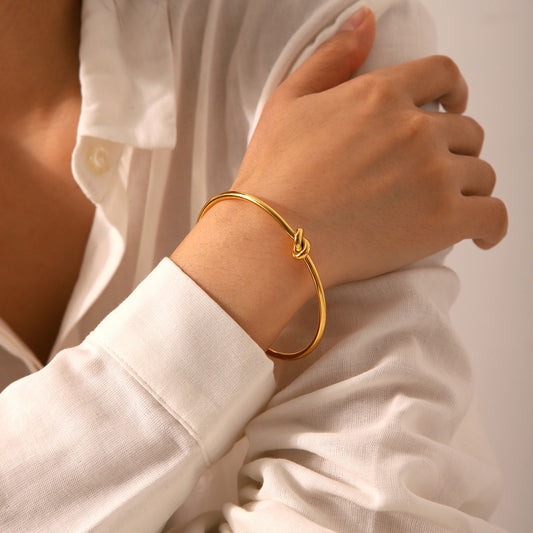 Fashionable, Personalized, and Minimalist Stainless Steel Bracelet for Women, Featuring A Knot Design, Non-fading Titanium Steel, and An Open Bracelet Design, Perfect As A Hand Jewelry