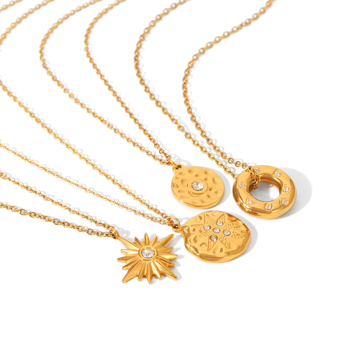 High-end Titanium Steel Necklace with 18K Gold Stainless Steel Hammered Texture Round Plate, Diamond-Encrusted Octagram Pendant Necklace