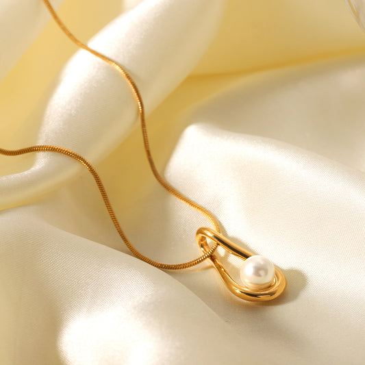 Stainless Steel Hollowed-out Water Droplet Pearl Pendant Necklace for Women, Elegant Clavicle Chain, High-end Titanium Steel Necklace