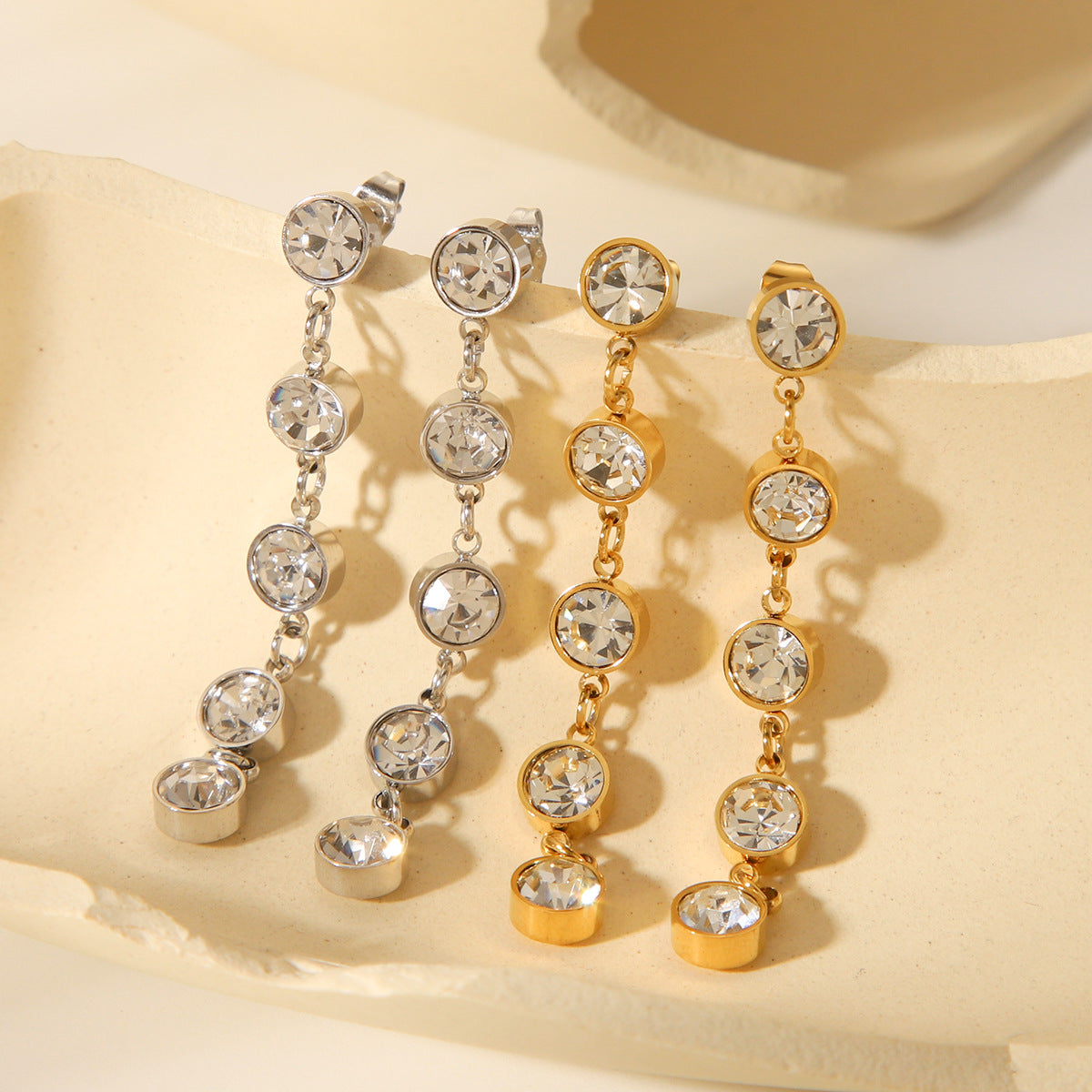 18K Gold Stainless Steel Earrings with A Stylish and Personalized Design, Featuring Tassels and Round Diamond Studded Earrings