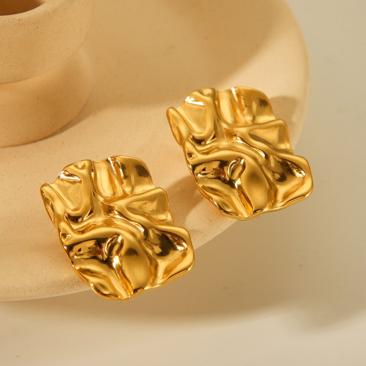 18K Gold-plated Stainless Steel Earrings for Women, Fashionable and Personalized Square Irregular Pleated Earrings and Earrings