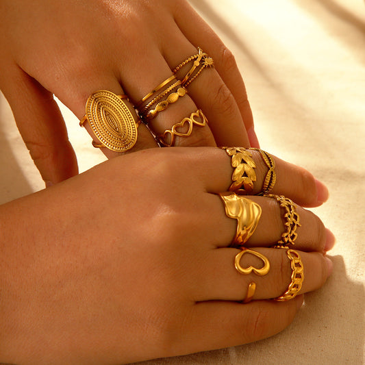 18K Gold Heart Stainless Steel Ring Female Open Ring Niche High-end Titanium Steel Ring Does Not Fade